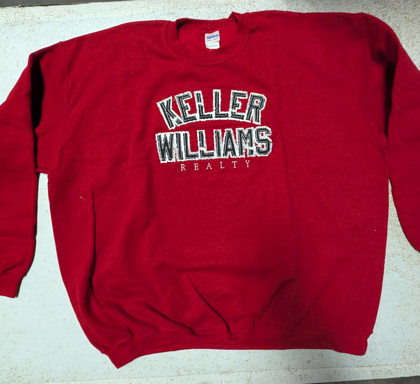 Men's Distressed Applique Sweatshirt - KWG180